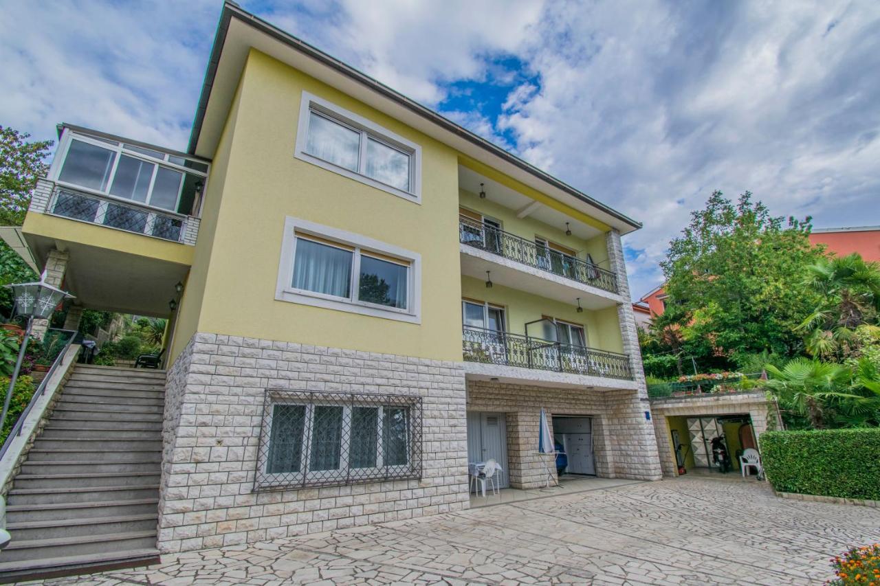 Apartments Anita Near Opatija With Private Parking 马图利 外观 照片