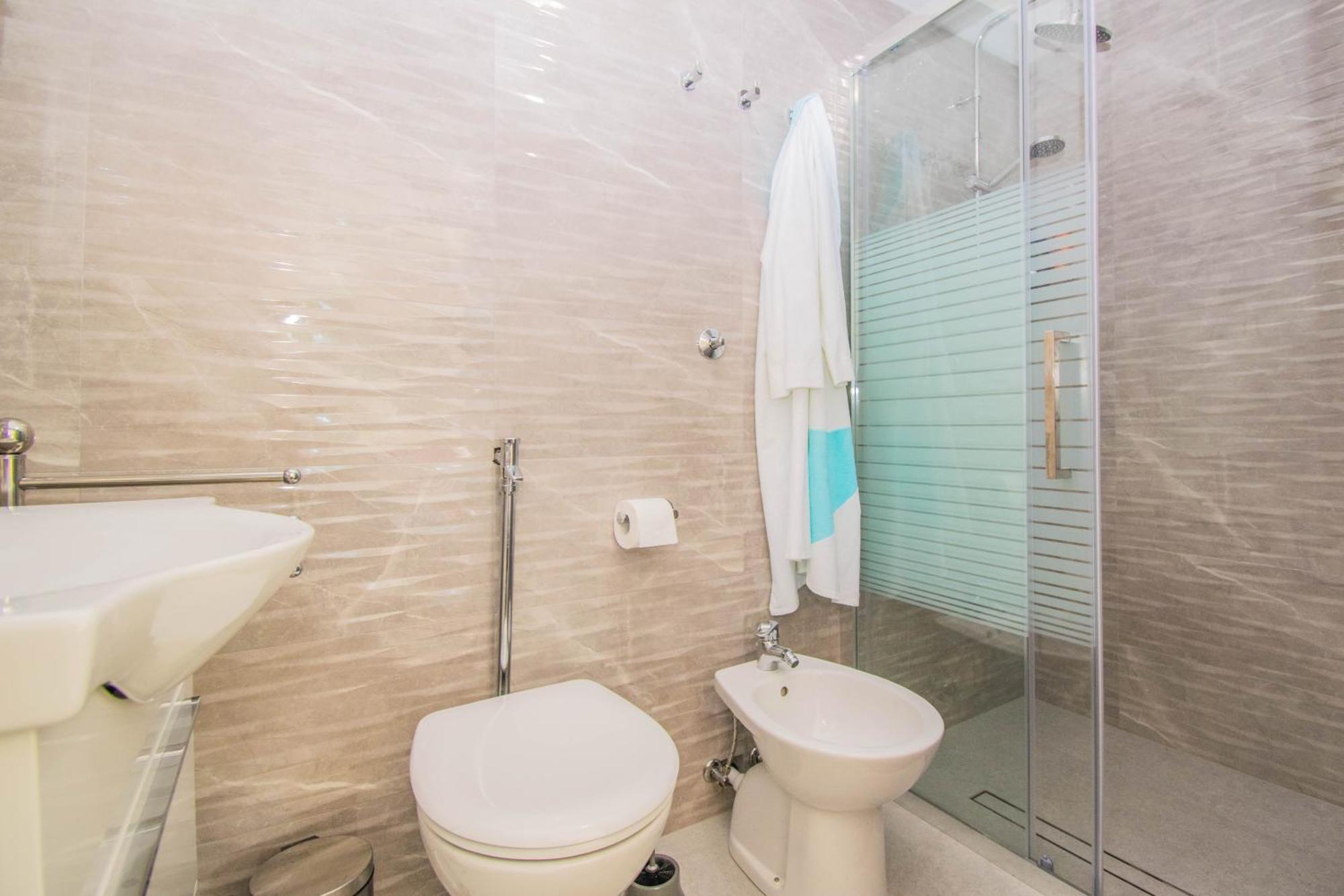 Apartments Anita Near Opatija With Private Parking 马图利 外观 照片
